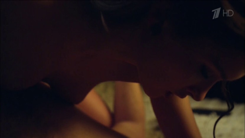 Anna Chipovskaya bed scene