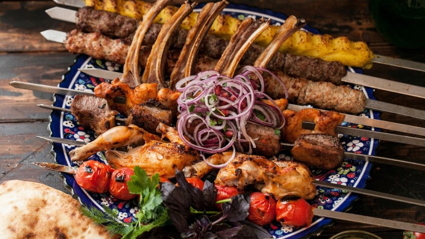 Boy Drills Romanian Chick Who Tries To Free Stuck in Couch Hand Nelly Kent XXX