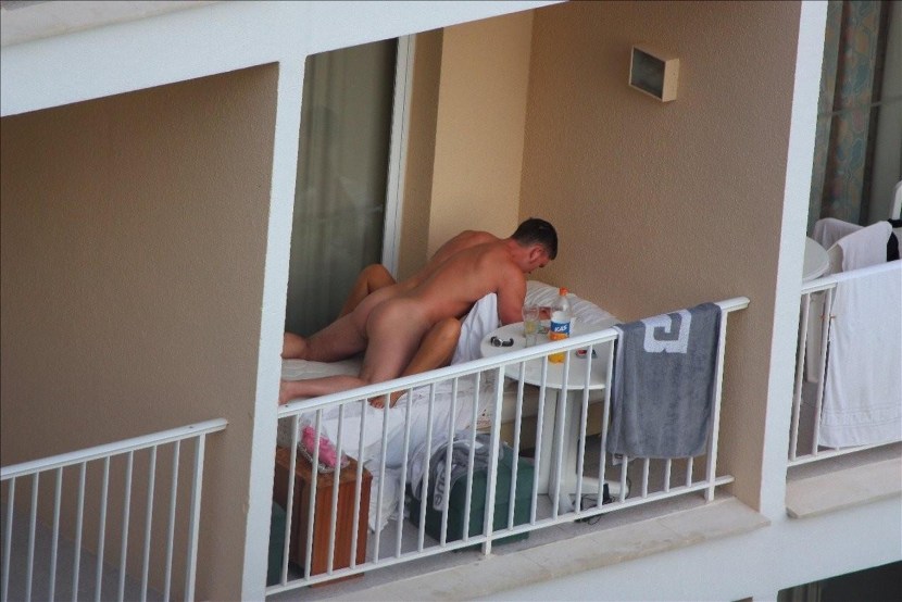 Simbs on the windows of nude