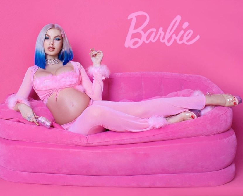 Photo Naked blonde Dasha