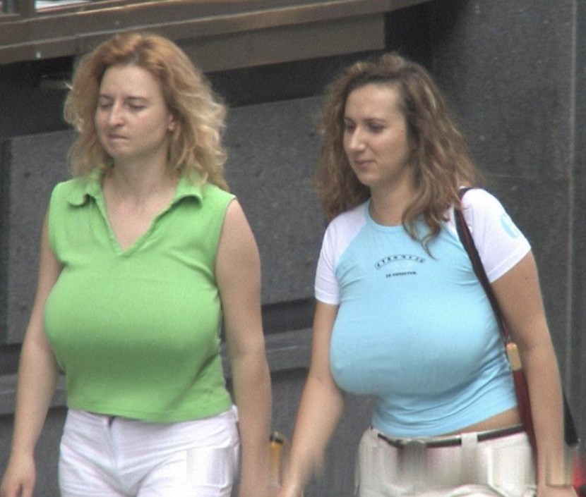 Sagging boobs under clothes