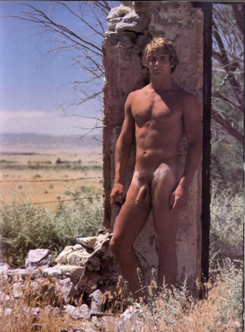 Spaniards men nude prn