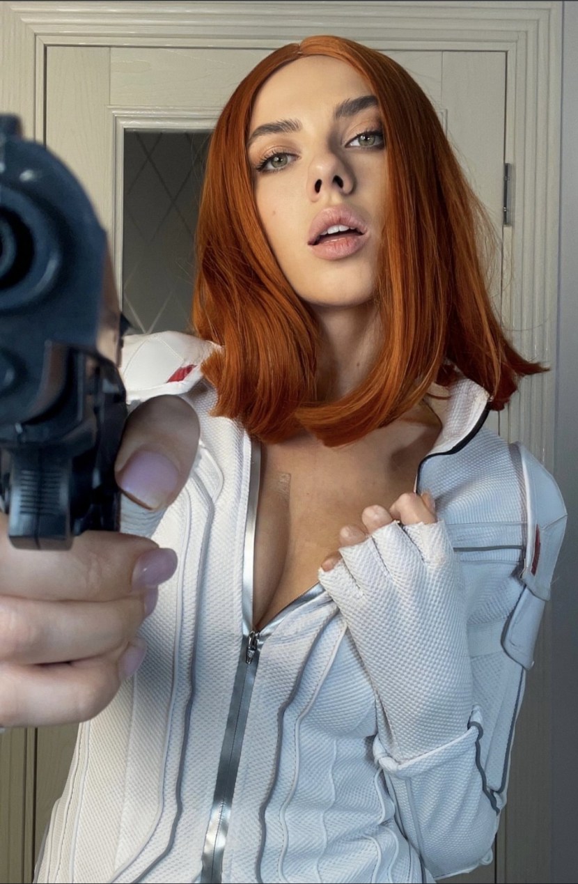 Pasha Technician and Eve Karitskaya