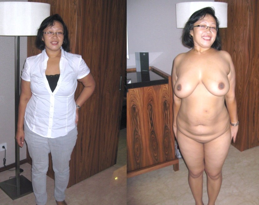 Naked Japanese girls