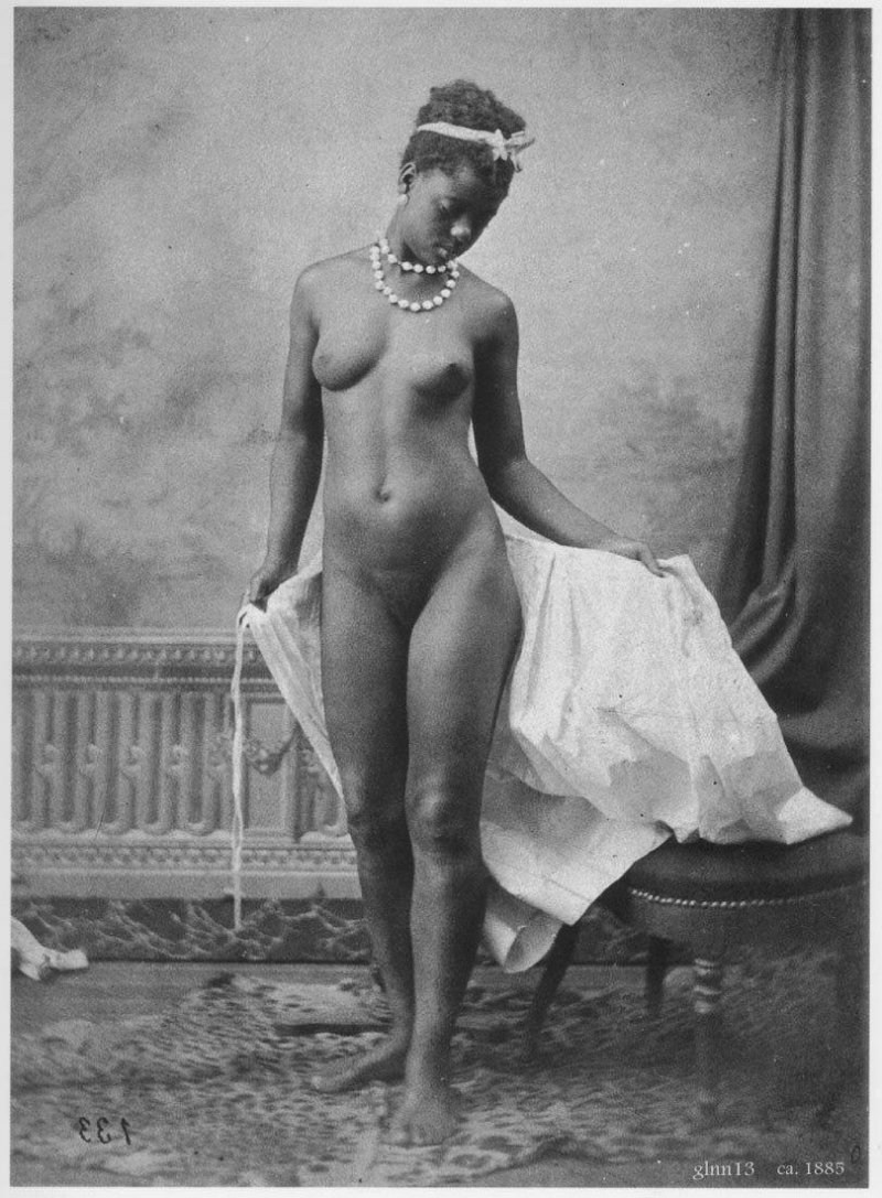 Naked women in the 1800th century
