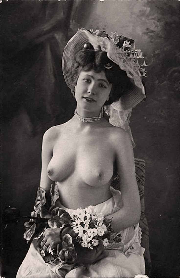 Naked women of the past