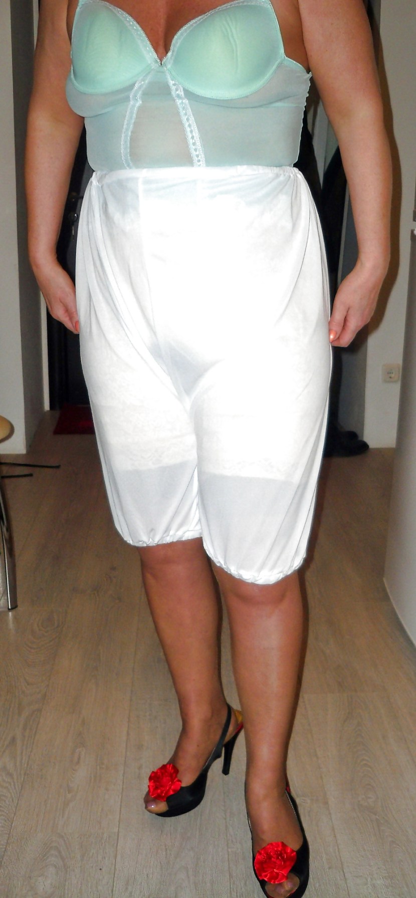 Adult women in pantalons