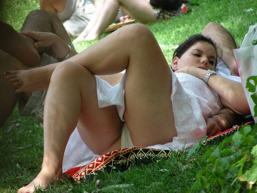 Peeping under the skirt