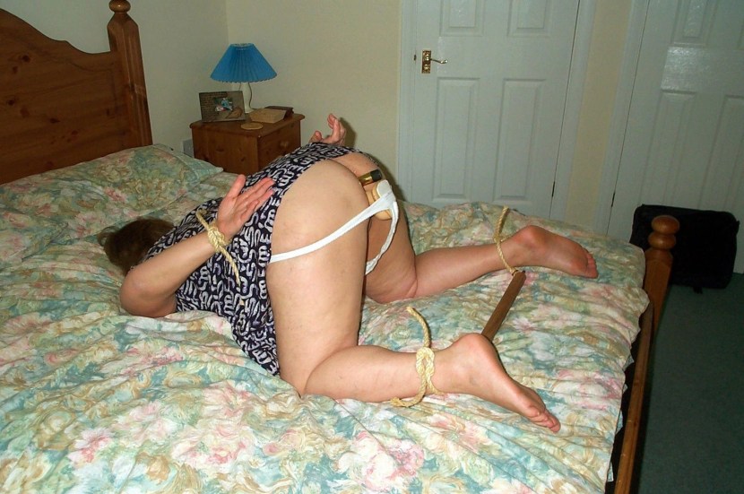 Nude Girls Spread Eagle Tied Bed Anal