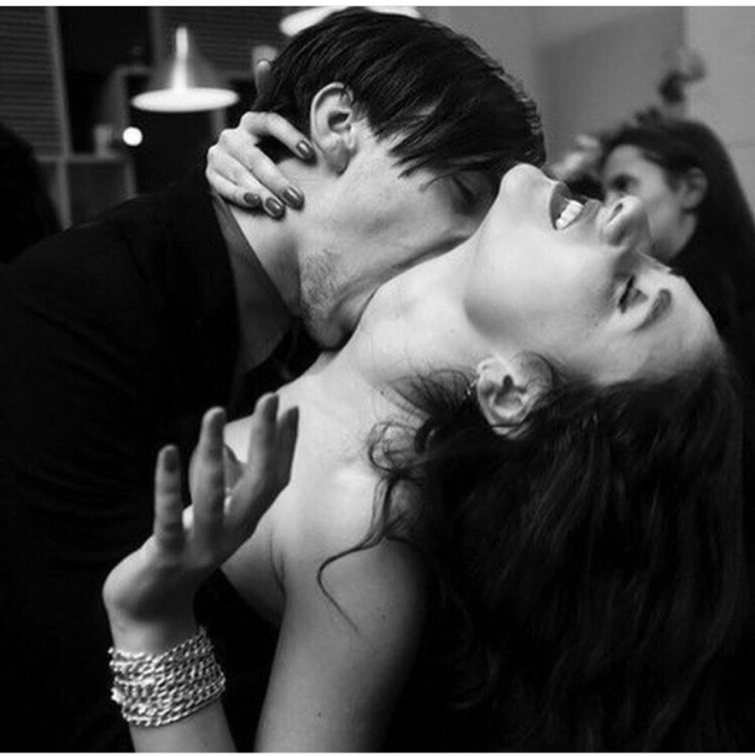 Kiss passion