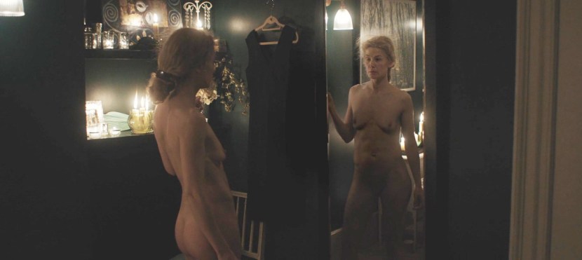 Rosamund ration naked chest