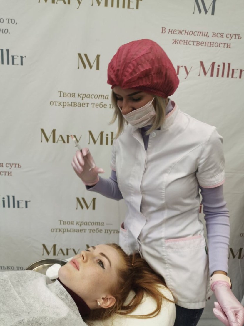 Blond and brunette anime