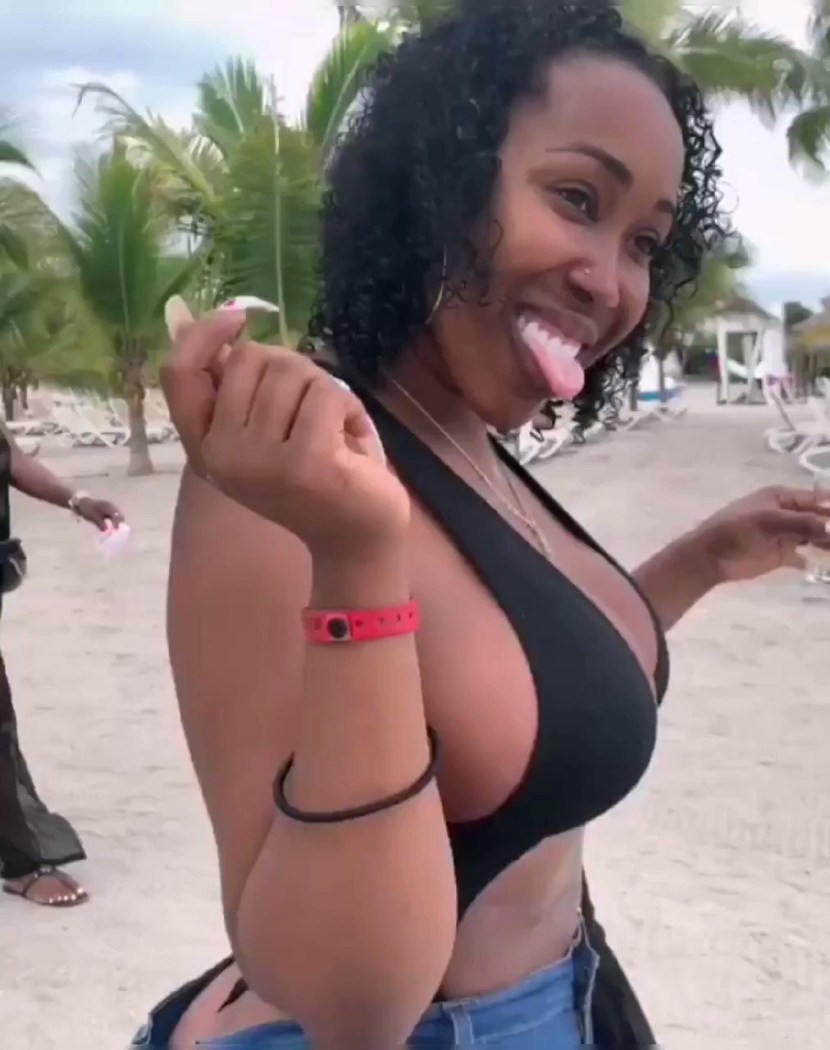 Momo Devilyuk and Rito