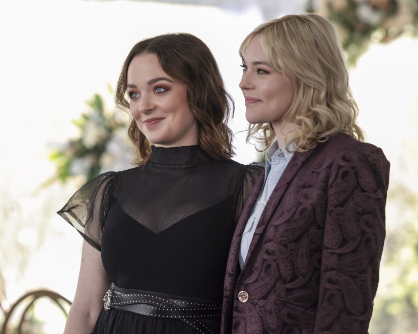 Taylor Hickson and Amalia Holm