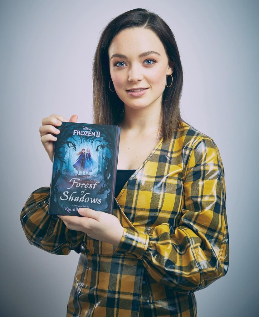 Amalia Holm Rodina Fort Salem