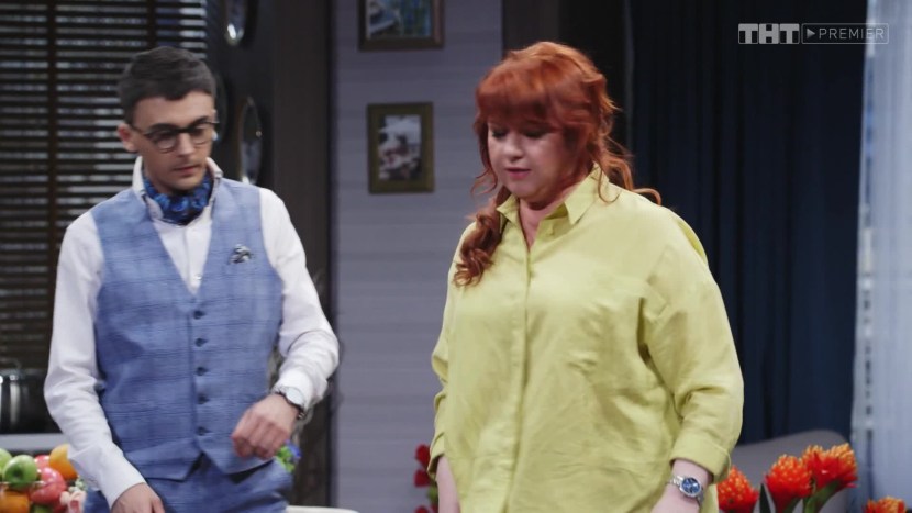 2 girls on Meli Margot