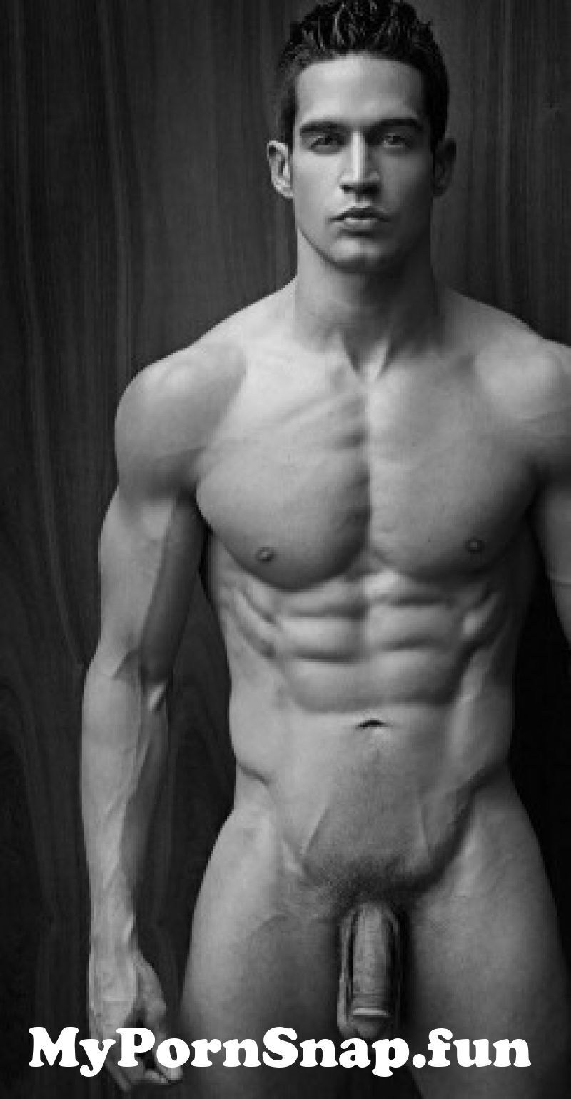 Beautiful naked Chinese guys