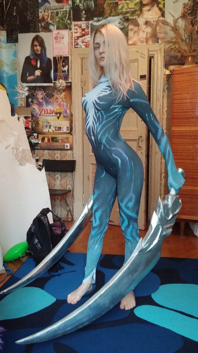 Phantom Assassin Arkana Cosplay