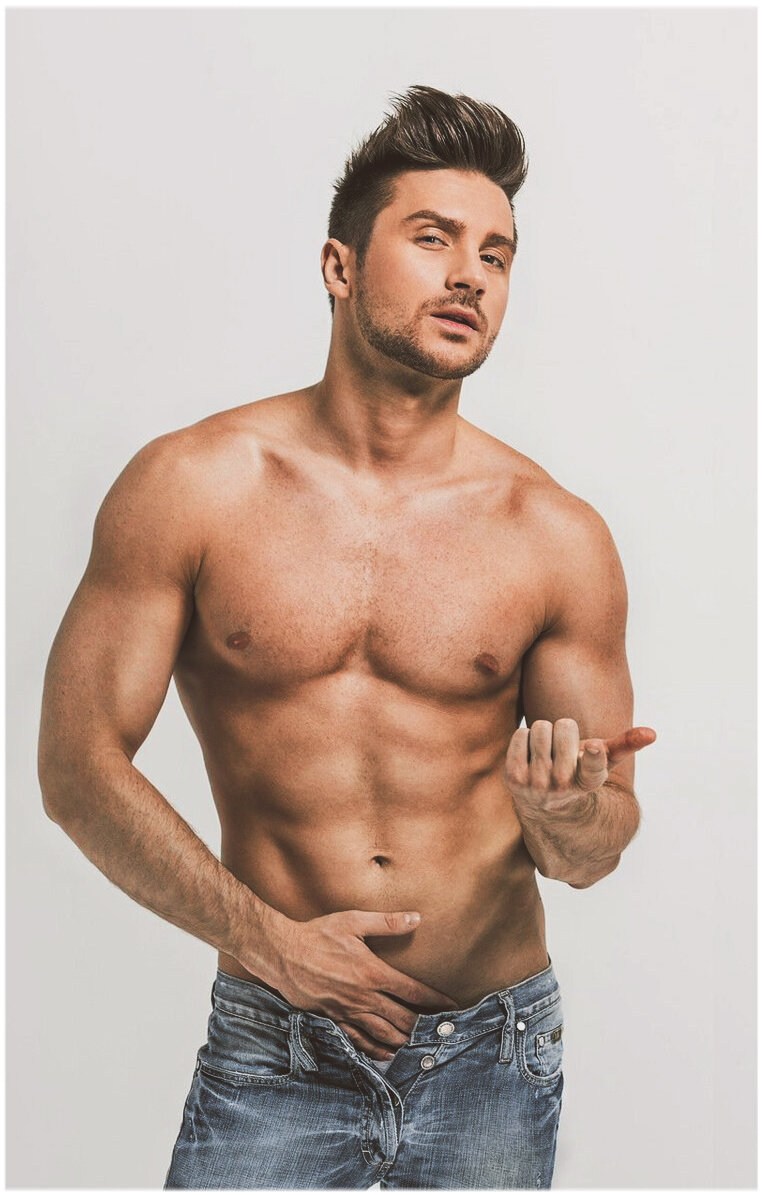 Sax Gaevane Jackson and Pierce Paris