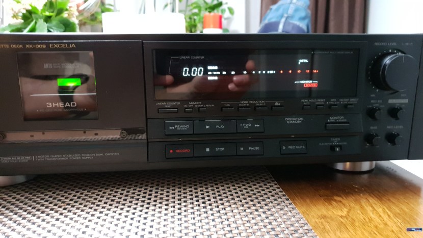 AIWA TPR 990