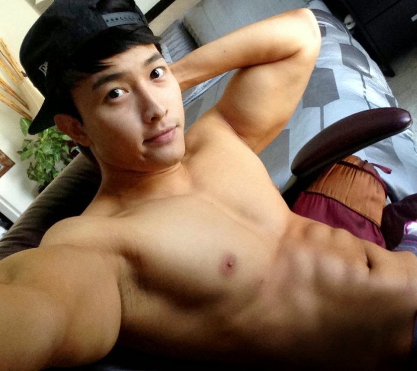 Naked Asian men