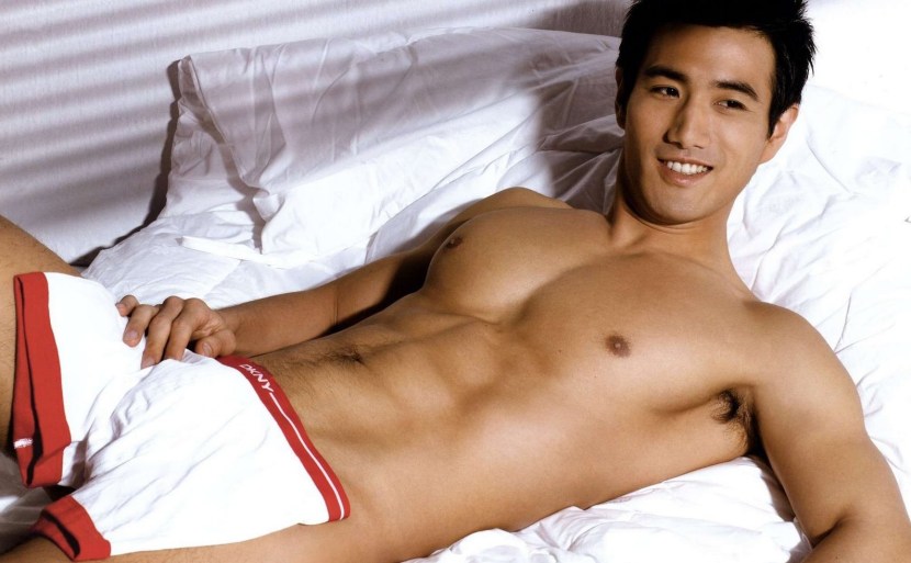 Naked Chinese men