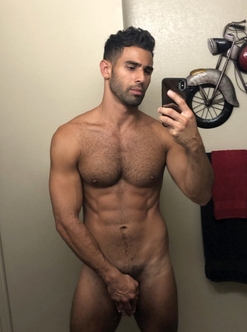 Pablo Hernandez model naked