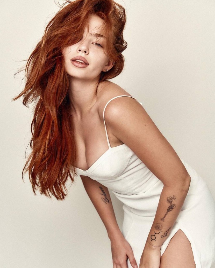 "Renata Valliulina" Toples