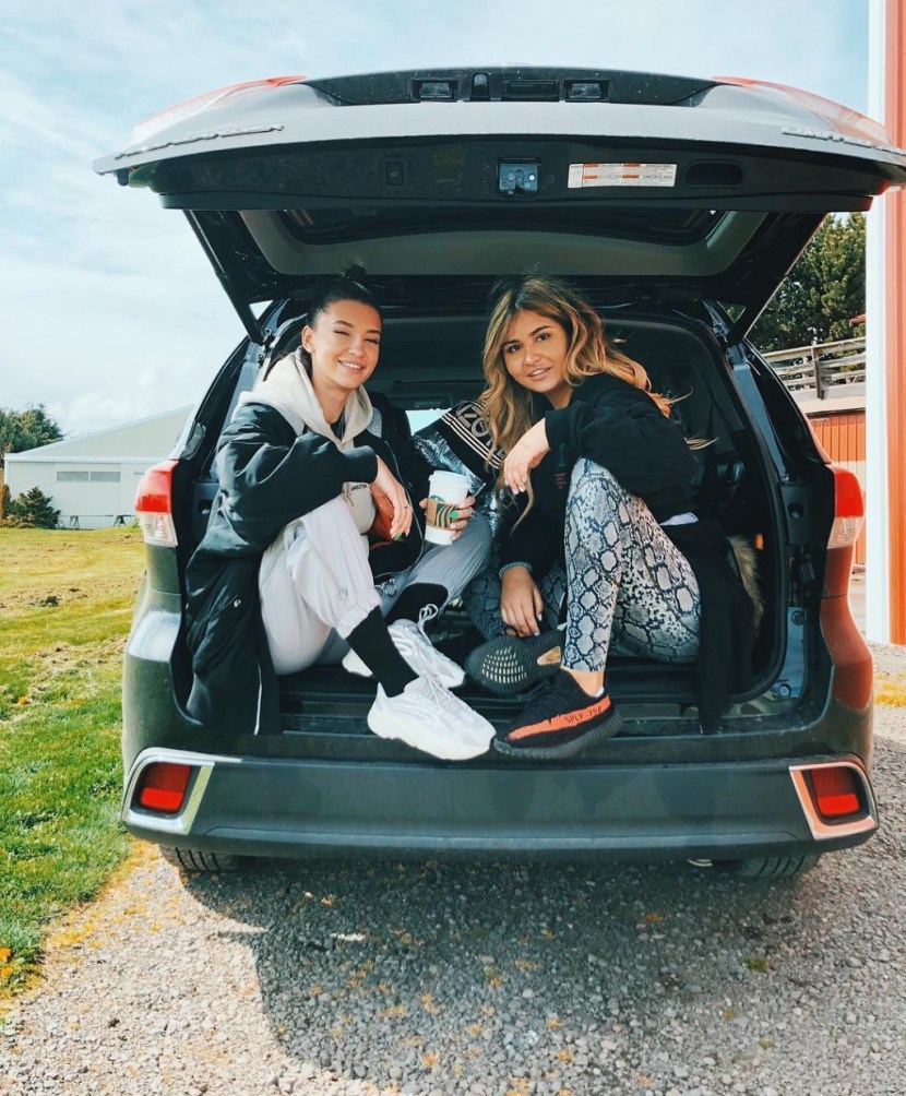 Schoolgirls in the trunk of cars