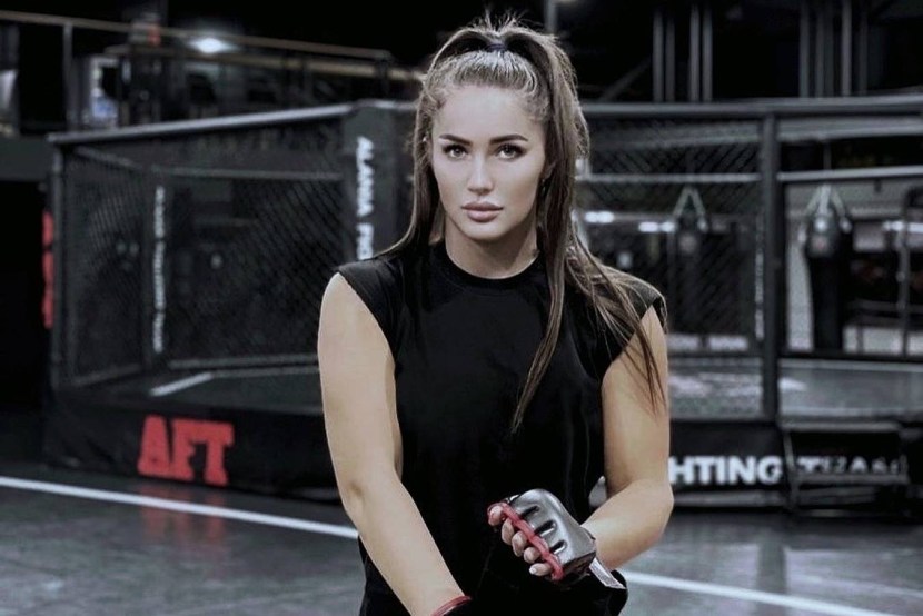 (Mma) Diana Avsaragova