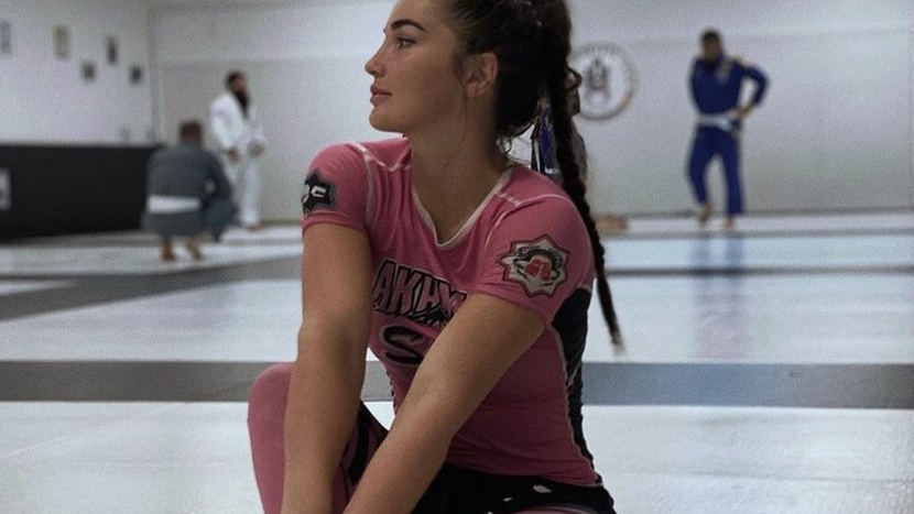 Diana Avsaragova Video Weighing