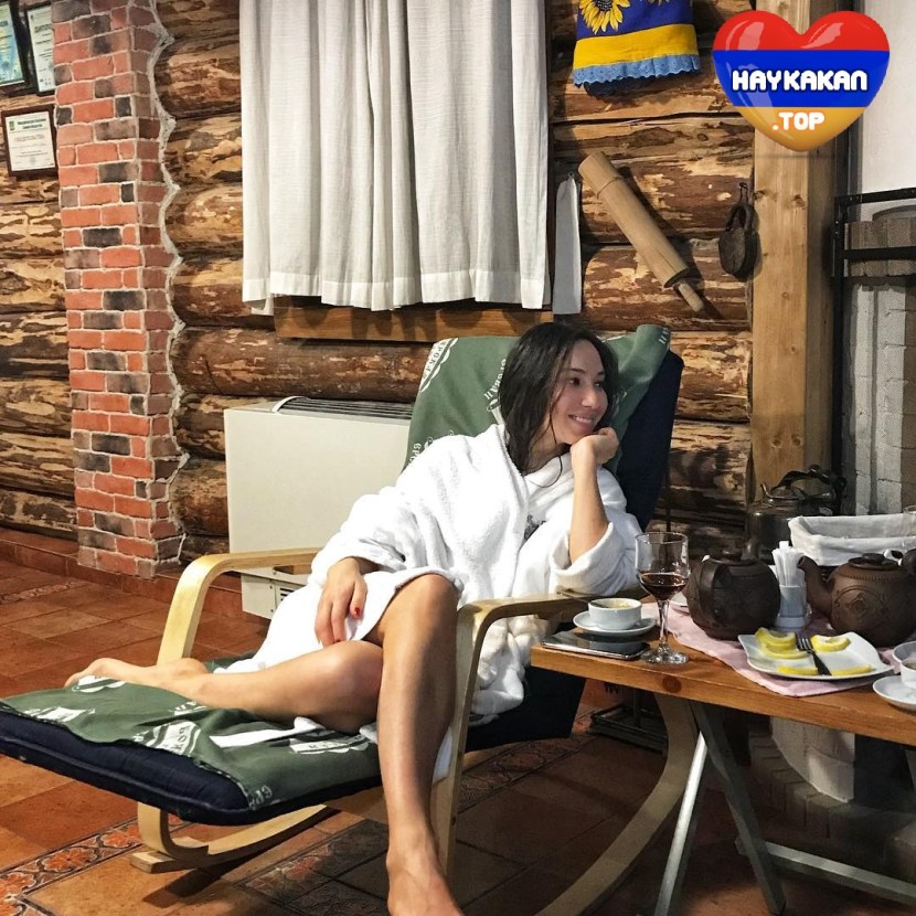 Nazeni Hovhannisyan Qunveluc