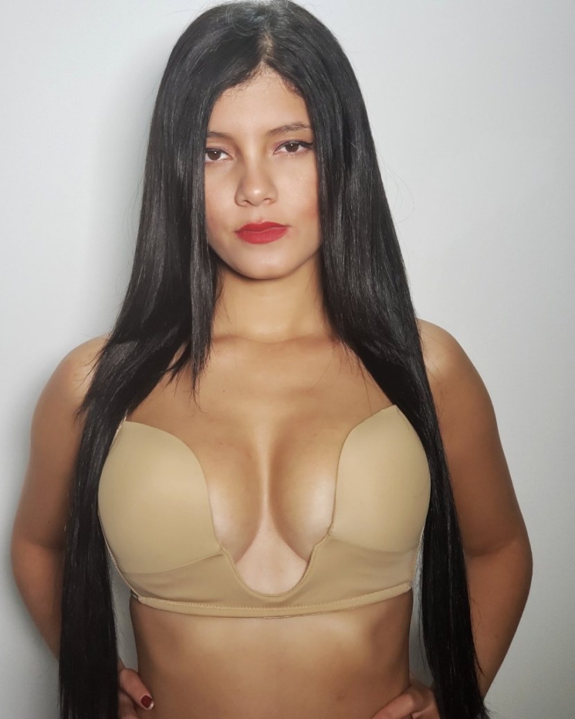 CAGED to SUCK Photo with Marta La Croft Jesus Reyes