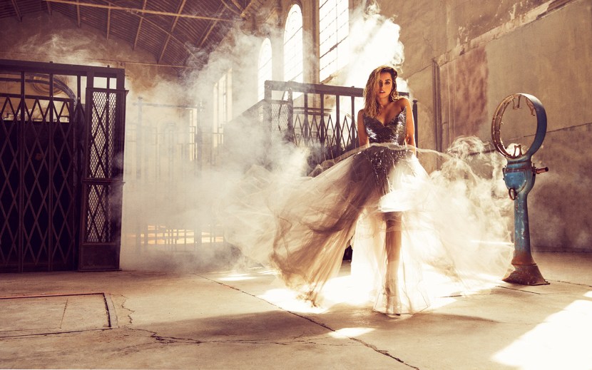 De Armas on the beach