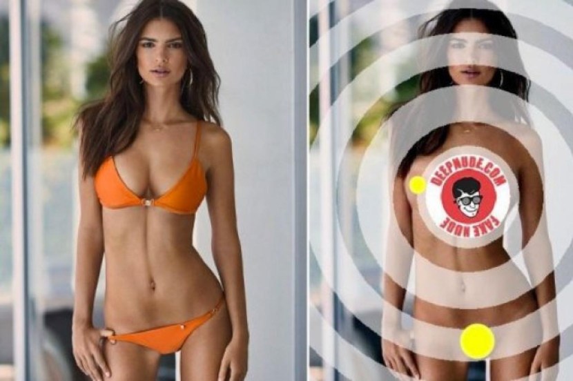 Intimate girls in the mirror