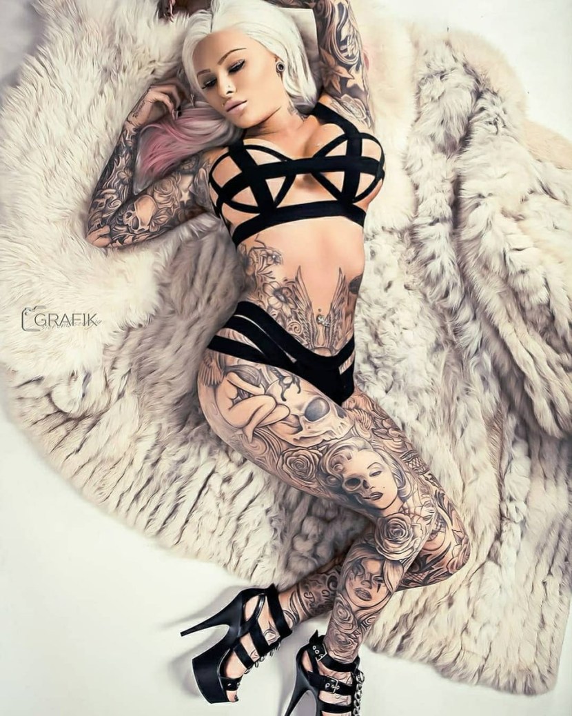 Mila Sivatskaya Maxim