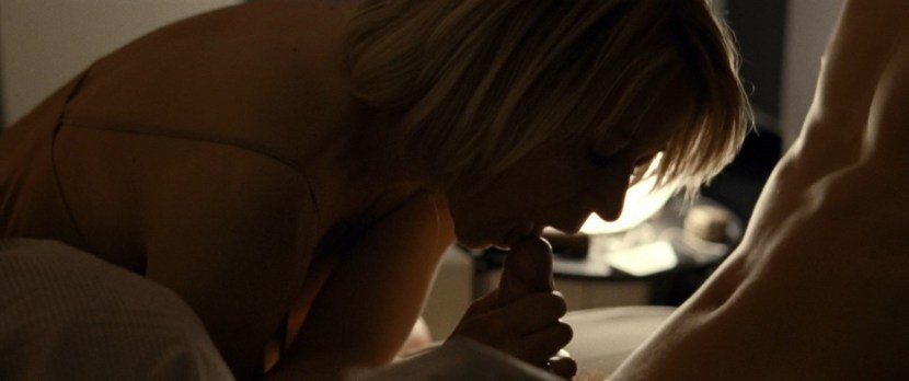 Numi Rapas lesbian scenes