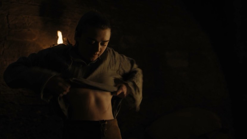 Eggplant in Pierced Pussy Veggie Piercing Fotze