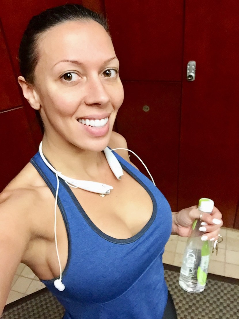 Jennifer White in Bukkak