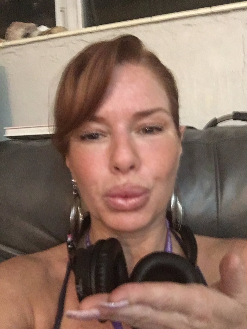 Blowjob with big eyes