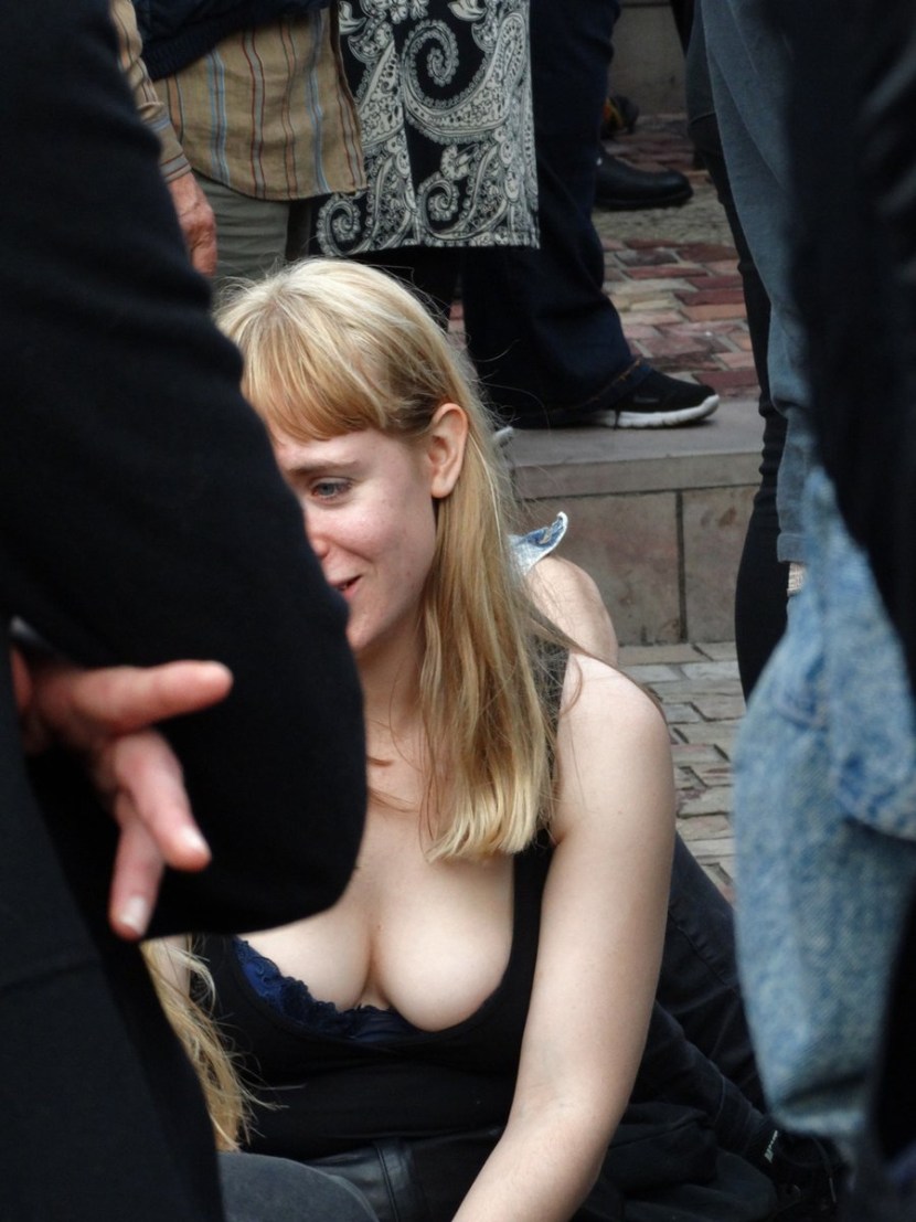 Stripped with big breasts