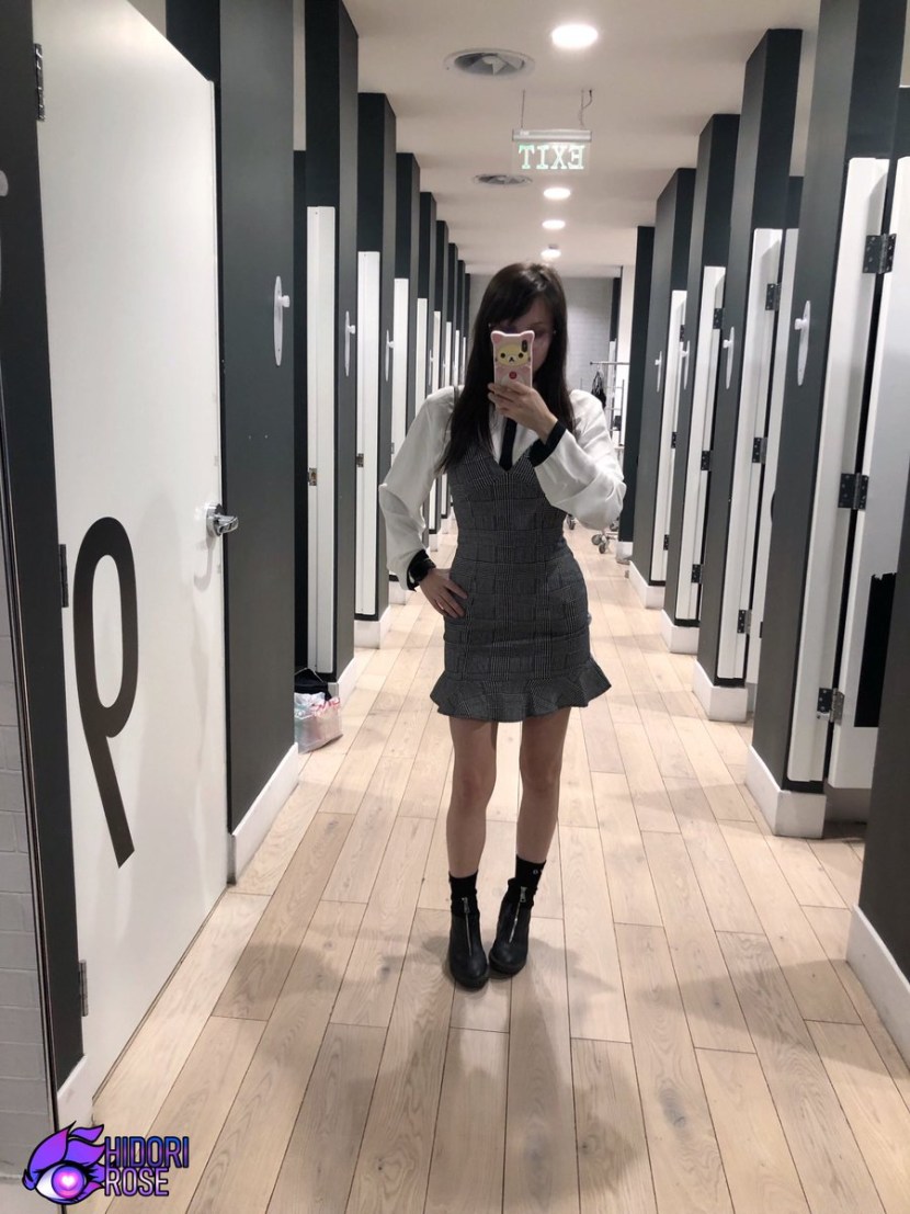 Girl in a T -shirt Pornhab