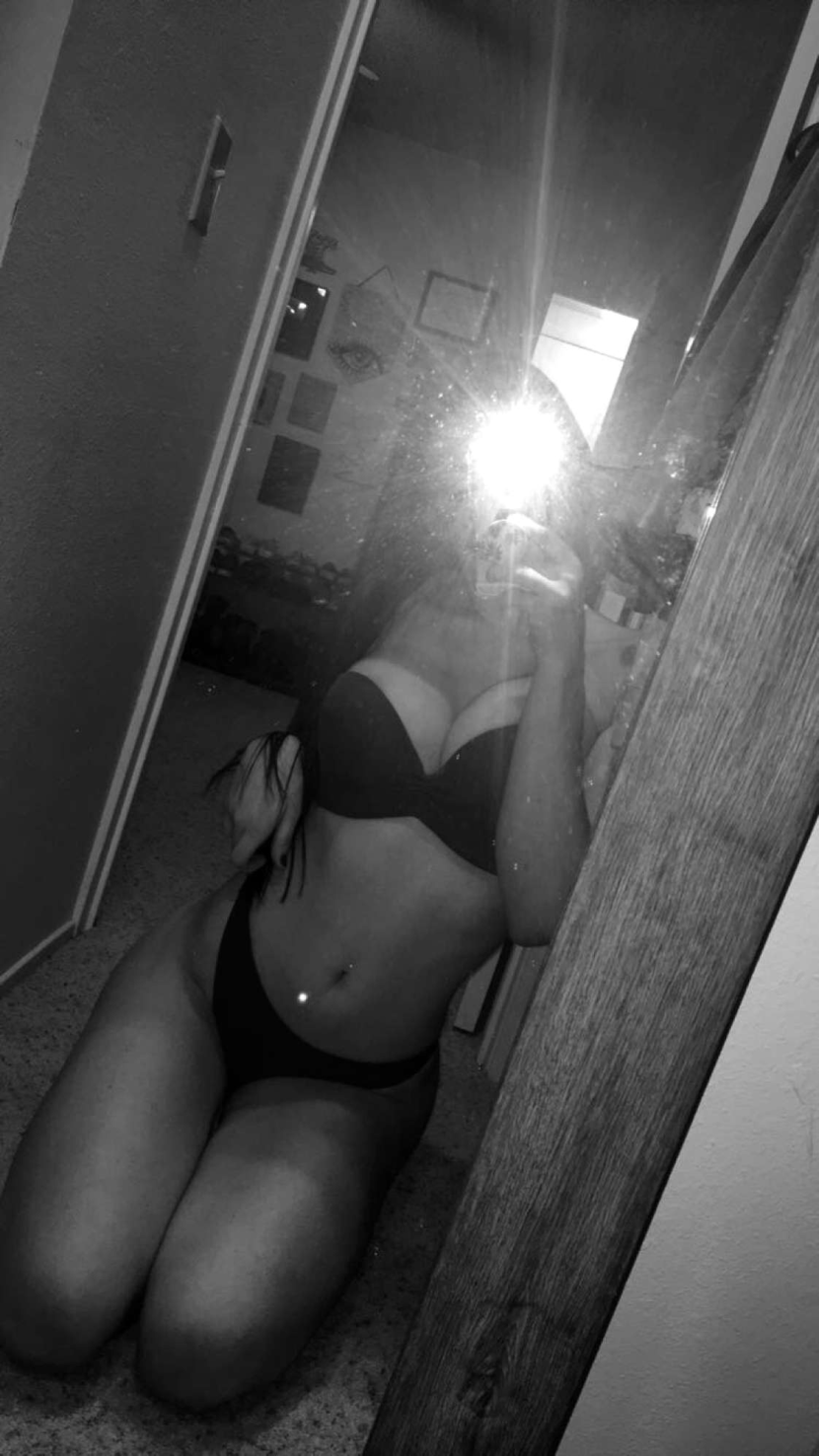 Katie Sakhoff photo naked