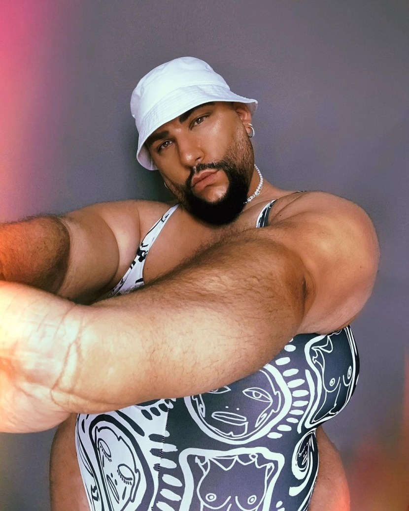 Model Arcadio del Valle