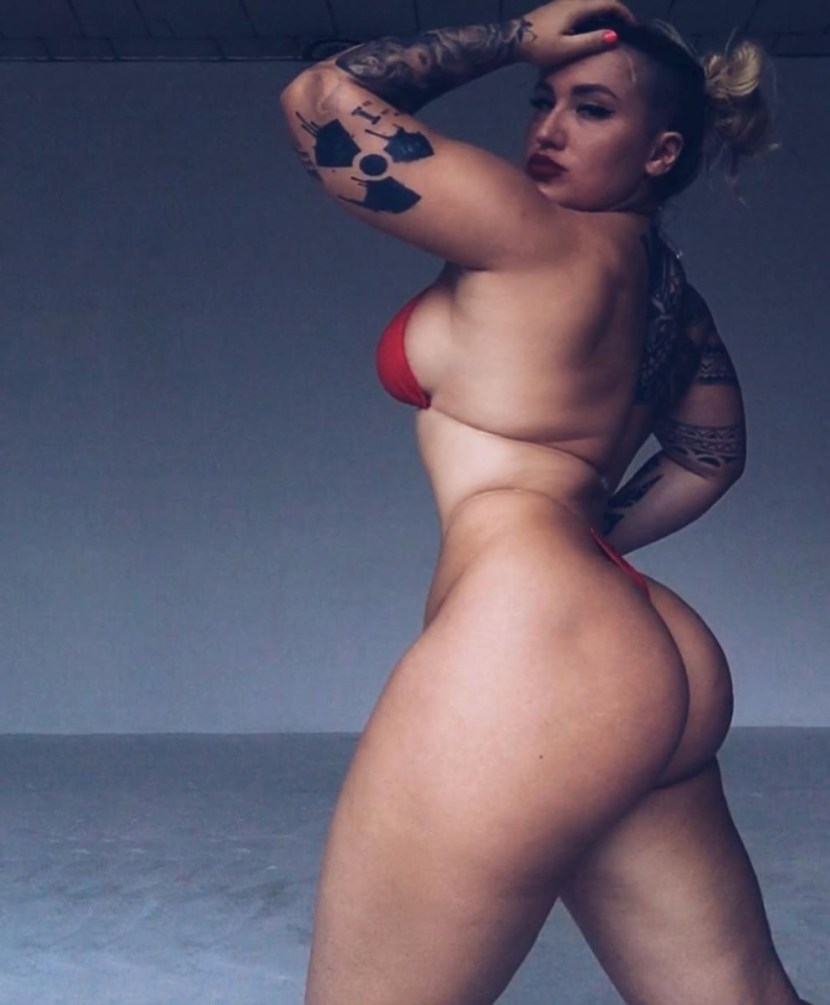 Alena Astakhova Russian Panda Twerk