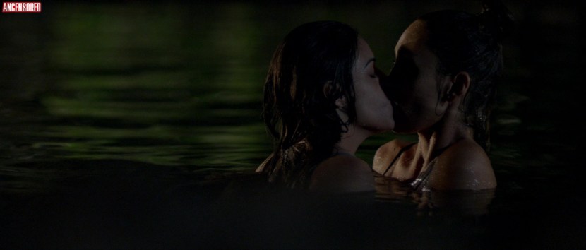 Carolina Hoierra Toples