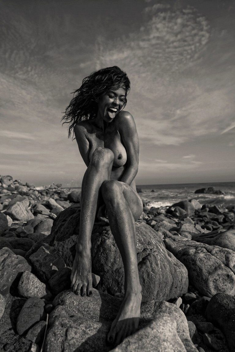 Brooke Burns naked real photos