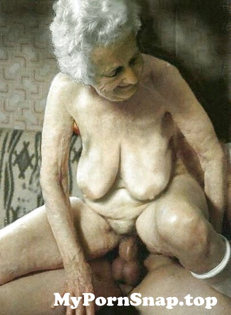 Old grandmothers without panties