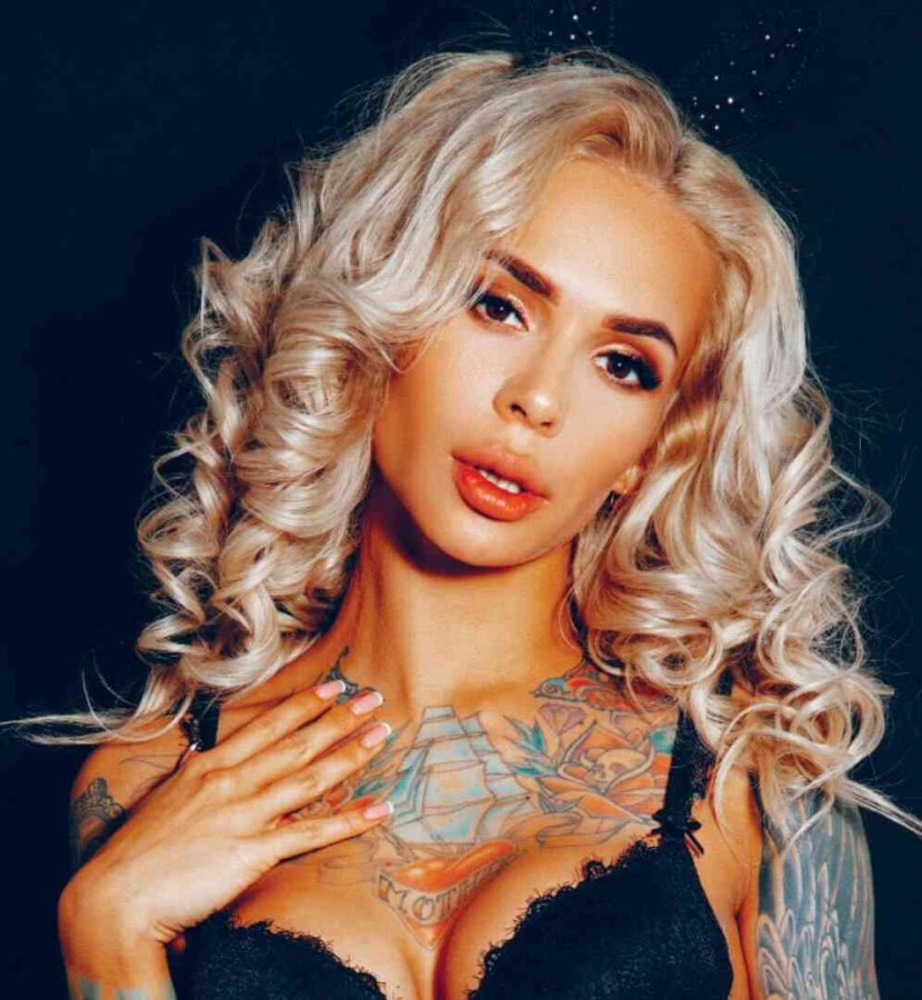 Juliana Valentina series