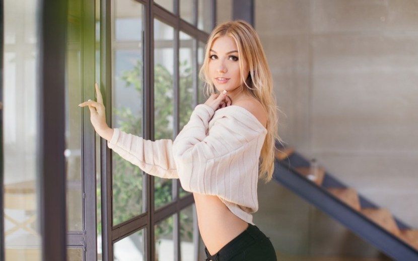 Katrin Novikova Killer Naked